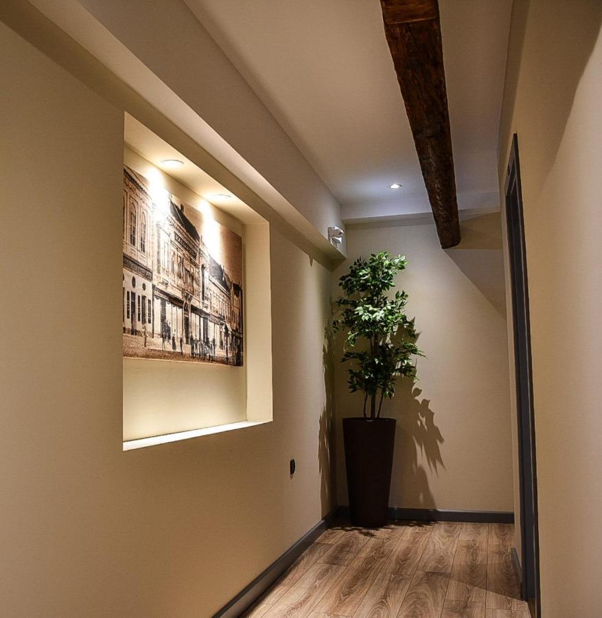 Stari Slon Hotel Sombor Exterior foto